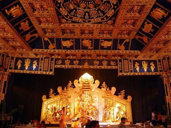 6. Sandhi Puja: Mahanavami