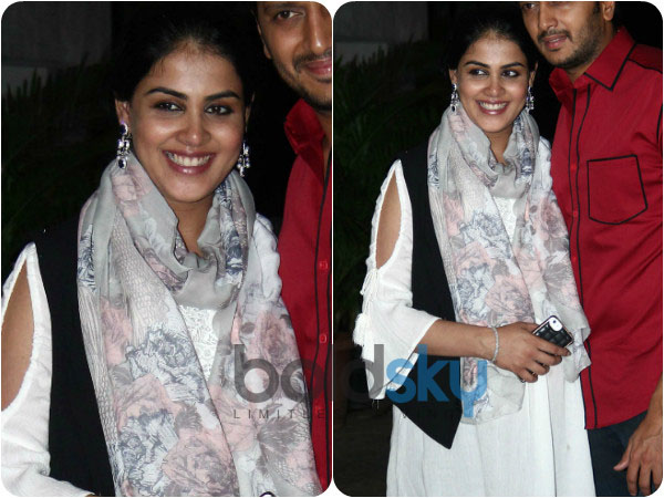 genelia d'souza at sonali bendre wedding anniversary