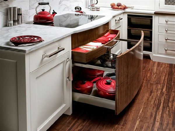 Classify the Kitchenware