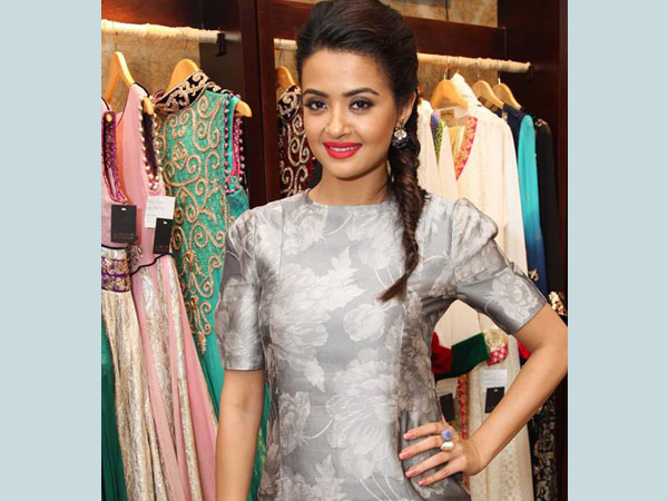 Surveen Chawla In Silver Dress | Surveen Chawla In Dubai | Celebrities In Metallic Dresses