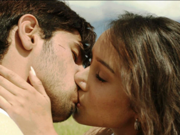 Addicted to kissing!