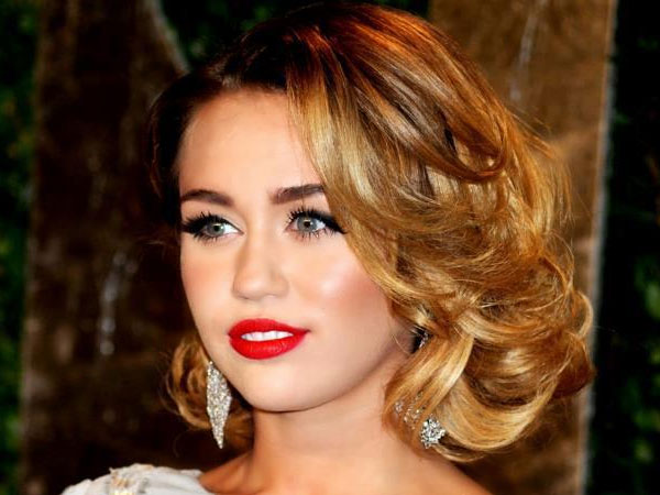 Matte Lipstick Benefits | How To Use Matte Lipstick | Benefits Of Matte Lipstick