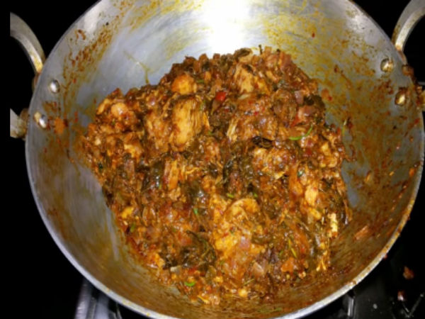 allow the chicken to cook with spices