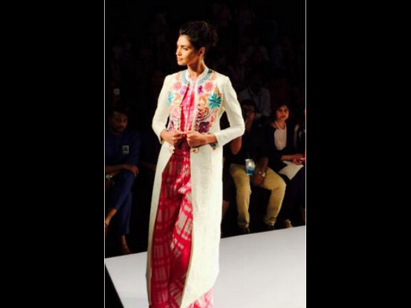LFW 2015: Krishna Mehta's Bright Show