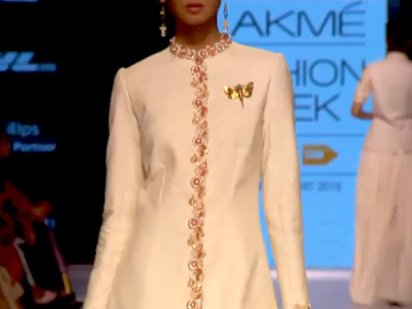 LFW 2015: Soumitra's Summer Bridal Wear