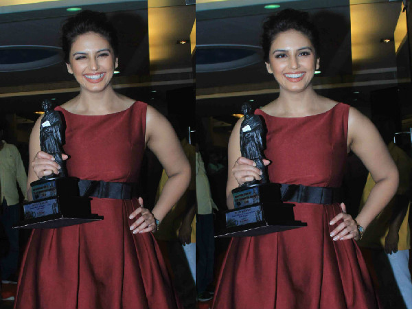 Huma Qureshi In Madison| Huma Qureshi In Madison Dress| Huma Qureshi Dresses| Huma Qureshi Style| Huma Qureshi In Dadasaheb Phalke Awards