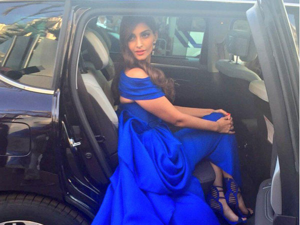 Sonam Kapoor Wearing Ralph And Russo| Sonam Kapoor Cannes 2015| Sonam Kapoor Red Carpet| Sonam Kapoor Cannes Dresses