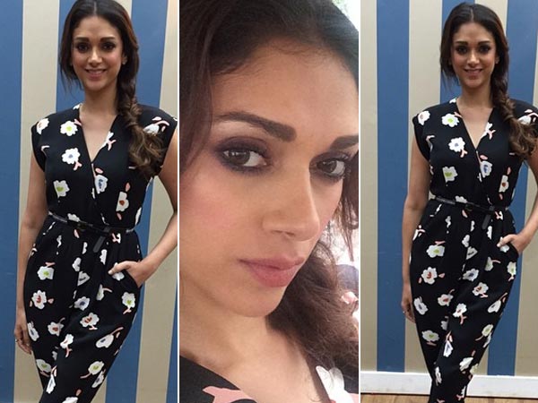 Aditi Rao Hydari's Style At Guddu Rangeela Promotions