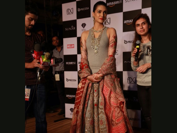 Amazon India Couture Week 2015: Kriti Sanon Is Monisha Jaising's Runaway Bride