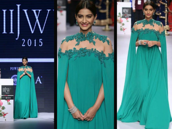 IIJW 2015: Sonam Kapoor Wraps In Style