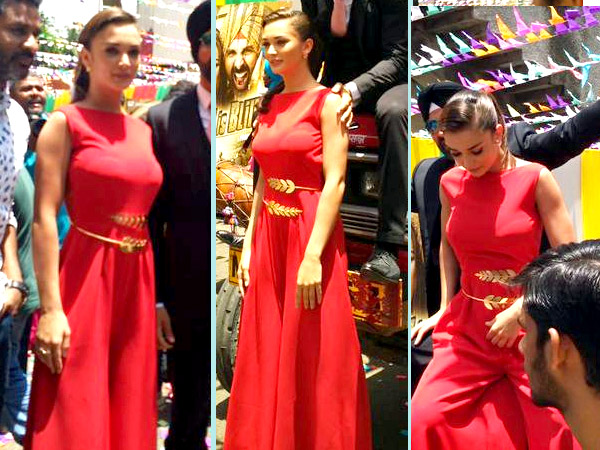 Amy Jackson Goes Red At Singh Is Bling Trailer Launch