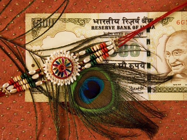 How to observe Raksha Bandhan