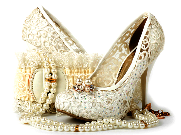 Pearls In Trend For Women