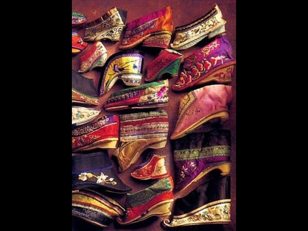 shoes designed for Chinese girls