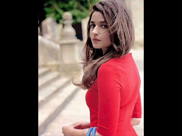 Alia Bhatt's Signature Look