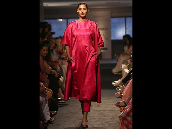 Sanjay Garg At AIIFW 2016 Sanjay Garg At AIIFW 2016