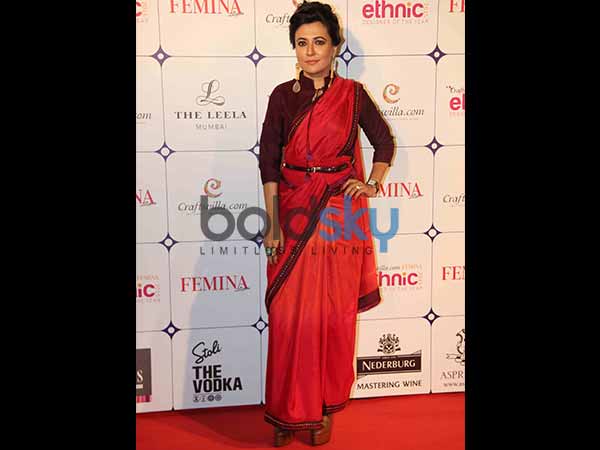 Shilpa Graces Black & Golden