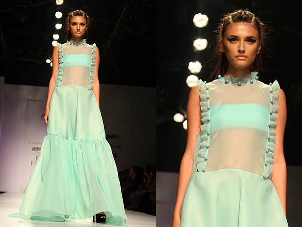 Gauri And Nainika Dazzle AIFW Stage