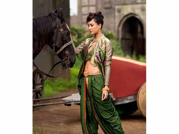 Revealed: Lisa Haydon's Style Secrets Revealed: Lisa Haydon's Style Secrets