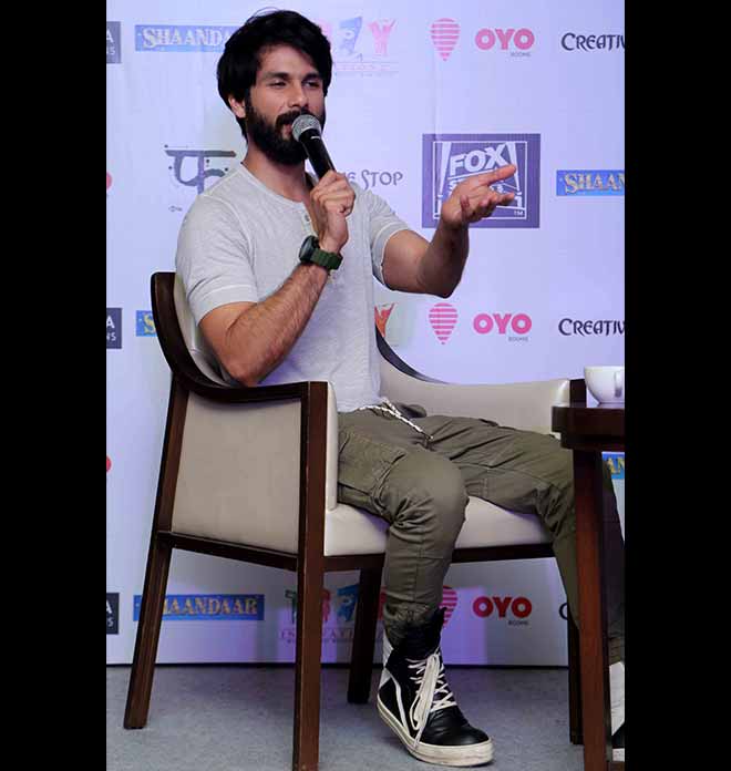 Alia Bhatt And Shahid Kapoor Promoting Shaandaar In New Delhi