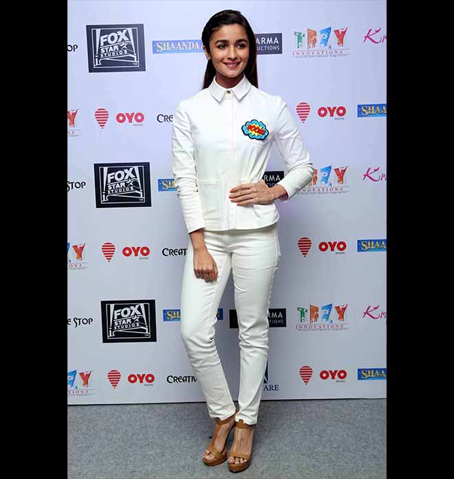 Alia Bhatt And Shahid Kapoor Promoting Shaandaar In New Delhi