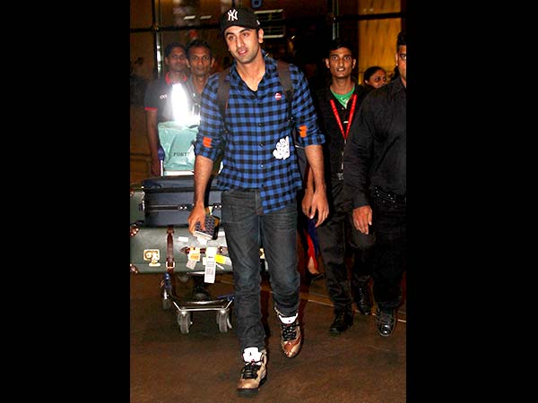 Travel Look: Ranbir Kapoor Aboard In Checks And Denim