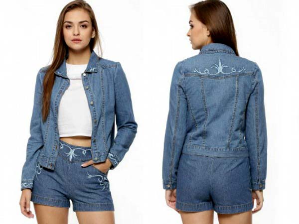 Jacqueline's Exclusive Travel Look In 5K