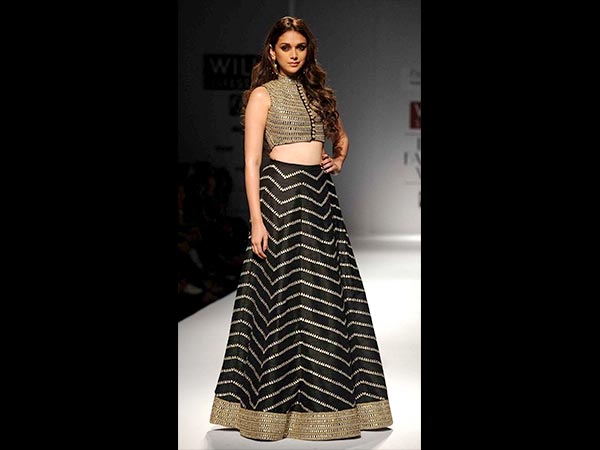 Get Four Lehengas In The Price Of One Get Four Lehengas In The Price Of One