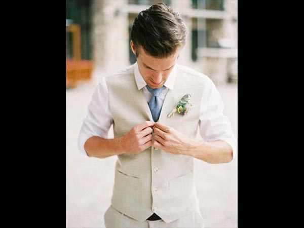 4 Trending Wardrobe Essential For Groomsmen