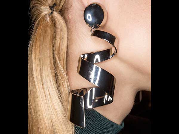 Jewellery To Try This Season