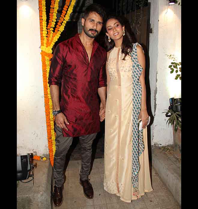 Shahid And Mira In Indianized Version