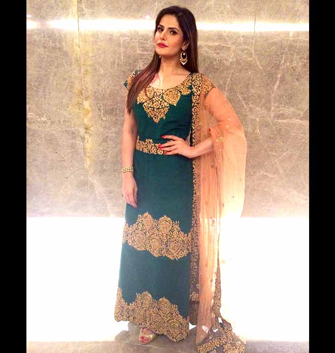 Zareen Khan In Reeti Arneja Lehenga