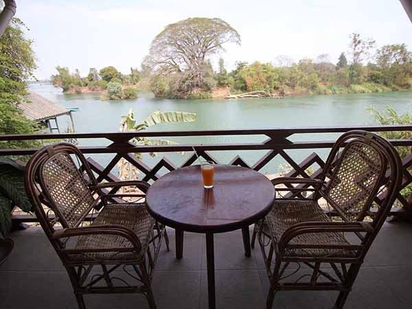 crazy things indians do at hotels