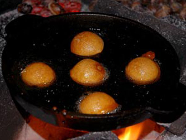 08. Unni Appam: 