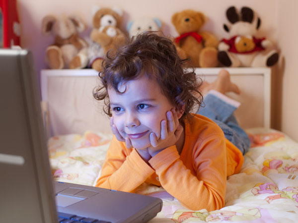 Why Reading Books is Better than Watching TV for Kids