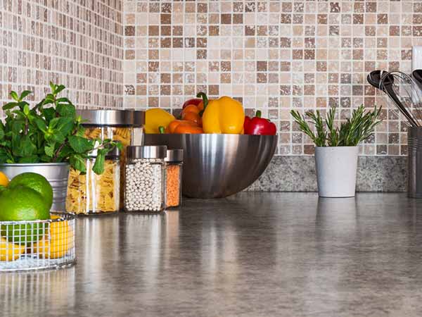 tips for decorating your kitchen with plants