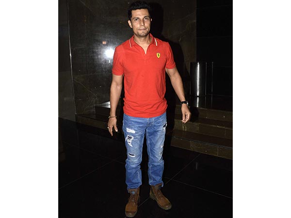 Randeep Hooda Was All About Summer Colours