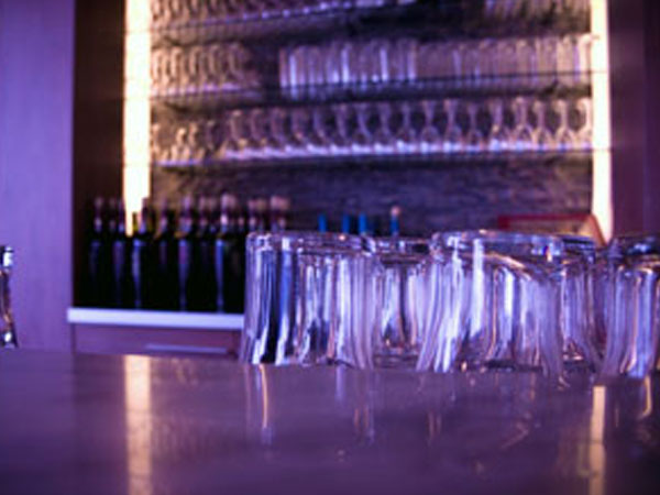 Decor Tips While Setting up a Bar Decor Tips While Setting up a Bar