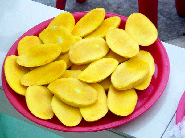 mango slices