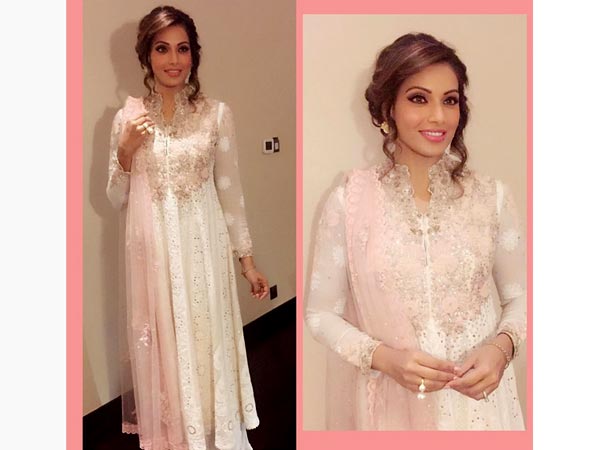 international yoga day bipasha basu