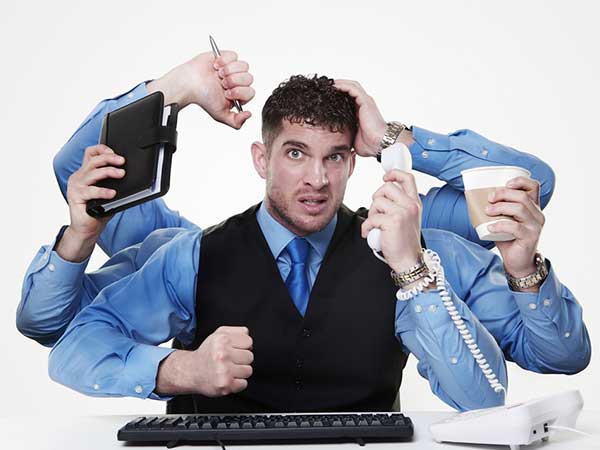 12 Signs He's A Narcissist9