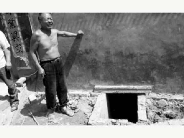 Husband & Mother-in-law Died After Jumping Into An Open Toilet