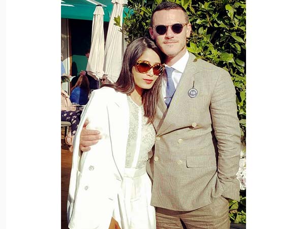 freida pinto fashion