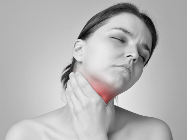what are the causes of thyroid cancer