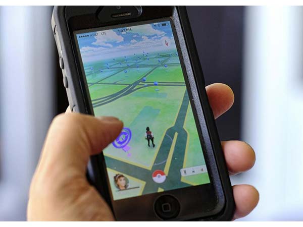 Man Quits Job To Become A Pokemon Hunter