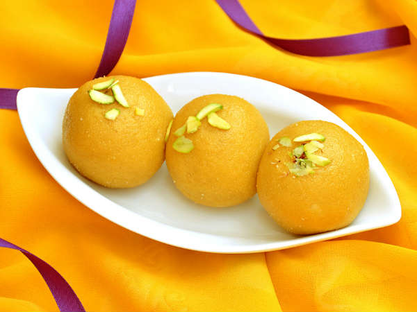 Besan Ladoo: 