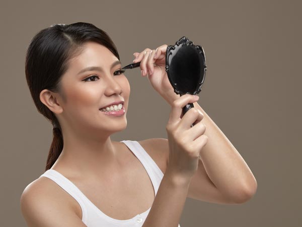 multiple uses of mascara