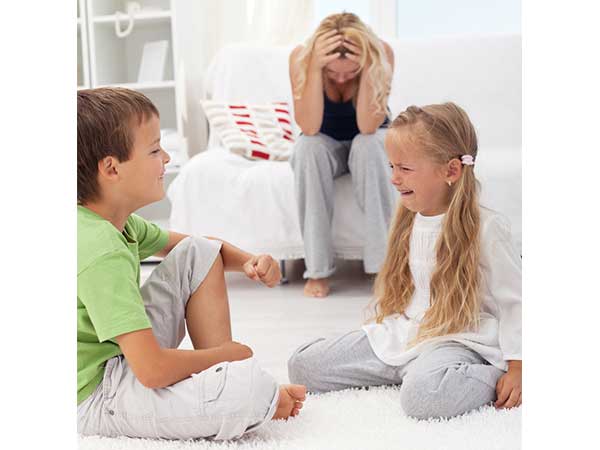  Claustrophobic Sister! 