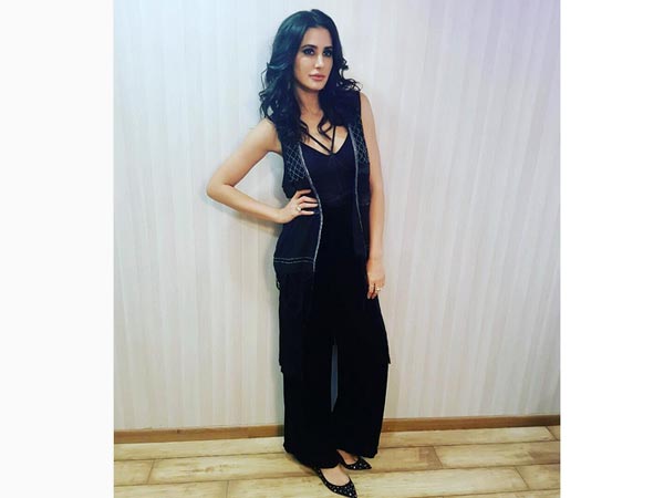 Nargis' Banjo Promotions Looks