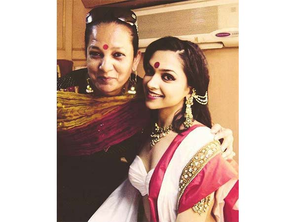 6 Durga Puja Looks For Sindoor Khela